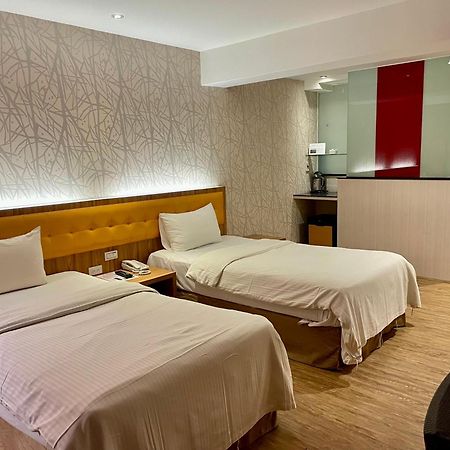 Bamboo Hotel Kaohsiung Extérieur photo