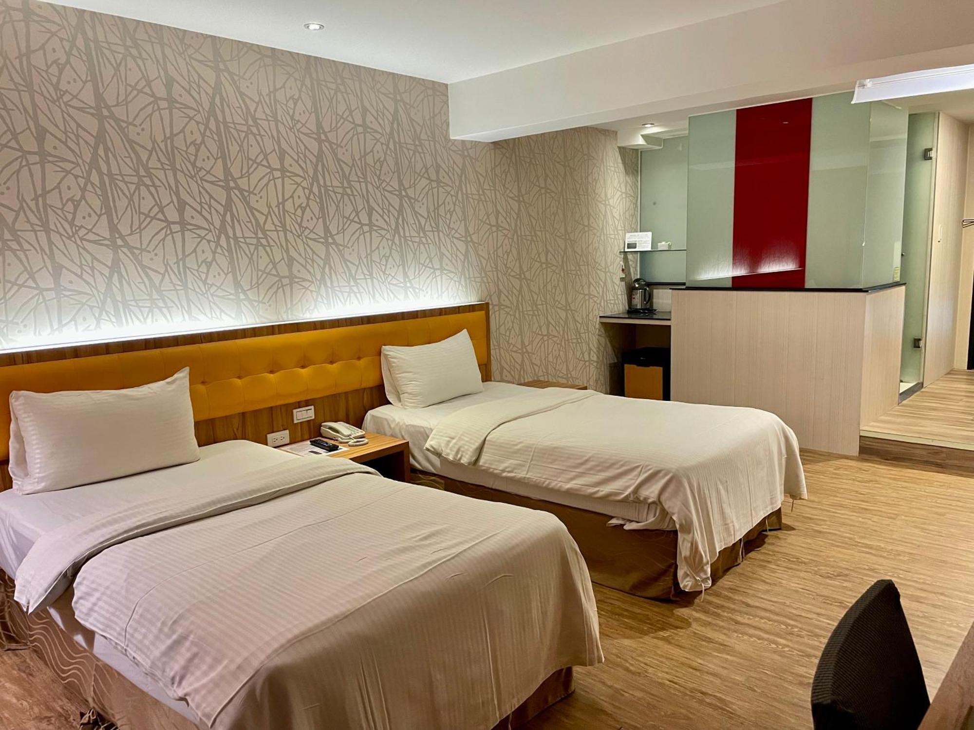 Bamboo Hotel Kaohsiung Extérieur photo