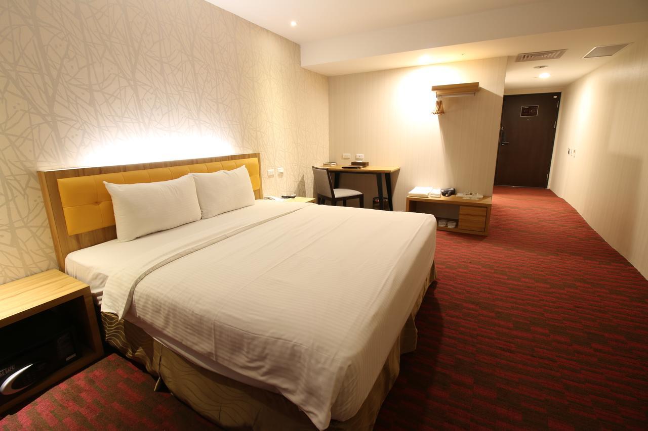 Bamboo Hotel Kaohsiung Extérieur photo