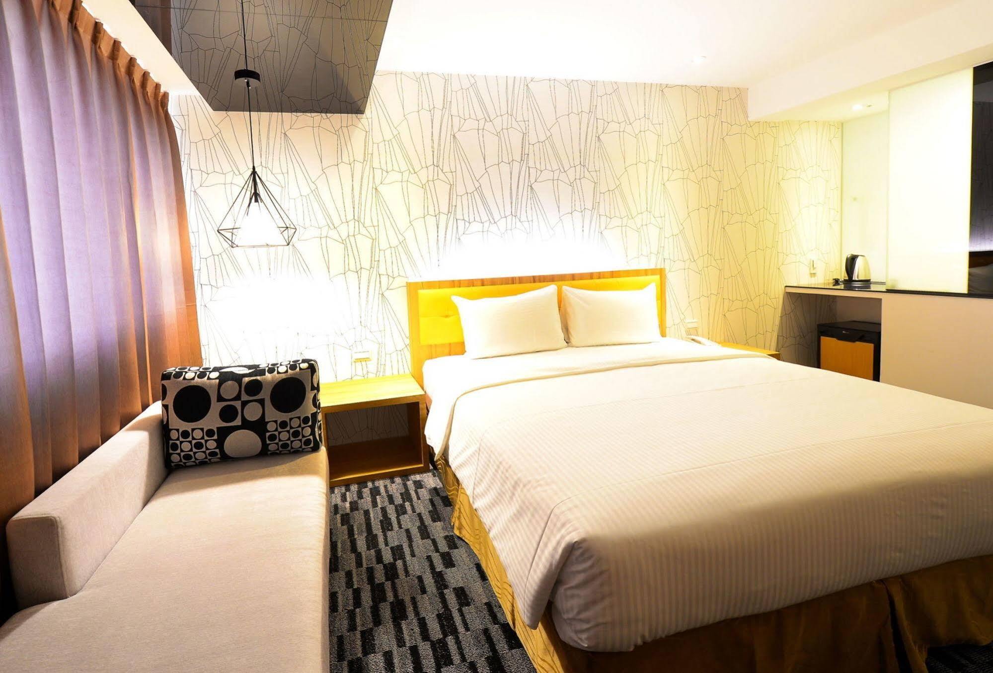 Bamboo Hotel Kaohsiung Extérieur photo
